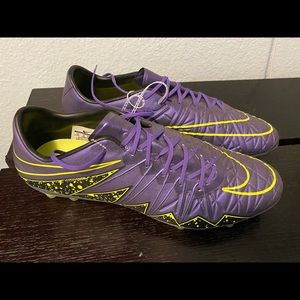 Men’s NIKE soccer cleats